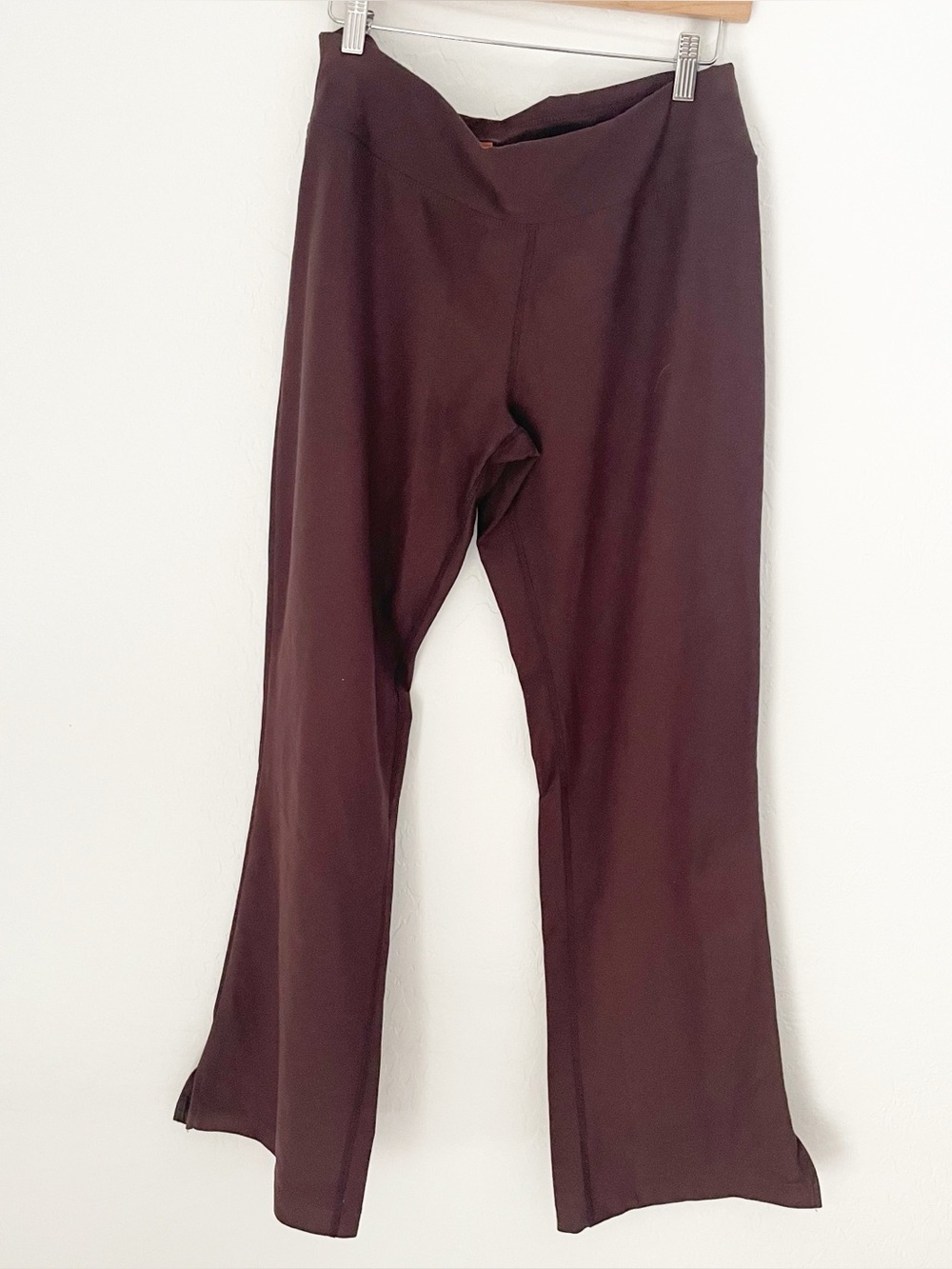 Lucy brown high rise flare leggings size medium